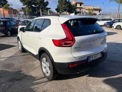 Volvo XC40 D3 AWD Geartronic Bianco usata Alcamo
