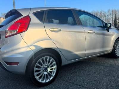 Ford Fiesta 1.4 5p. Bz.- GPL Titanium Grigio usata Gaglianico