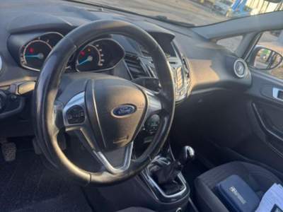 Ford Fiesta 1.4 5p. Bz.- GPL Titanium Grigio usata Gaglianico