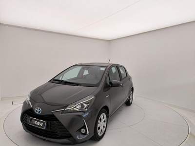 Toyota Yaris 1.5 5 porte Active Grigio usata San Martino Siccomario