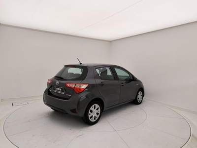 Toyota Yaris 1.5 5 porte Active Grigio usata San Martino Siccomario