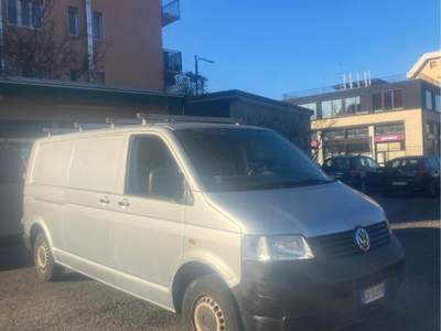 Volkswagen Transporter Transporter t5 Grigio usata Cinisello Balsamo