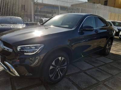 Mercedes-Benz GLC de 4Matic Plug-in hybrid Coupé Premium Nero usata Pompei
