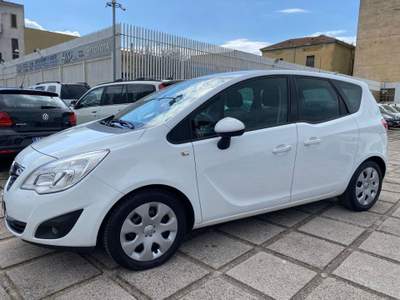 Opel Meriva 1.4 100CV Elective Bianco usata Pompei