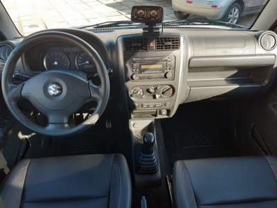 Suzuki Jimny 1.3i 16V cat 4WD Special Bianco usata Pompei