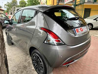 Lancia Ypsilon 1.0 Hybrid Gold NESSUN VINCOLO DI FINANZIAMEN Grigio usata Albisola Superiore