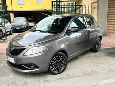 Lancia Ypsilon 1.0 Hybrid Gold NESSUN VINCOLO DI FINANZIAMEN Grigio usata Albisola Superiore