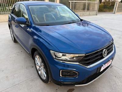 Volkswagen T-Roc 2.0 TDI 150 CV DSG 4MOTION Advanced BlueMot. Tech. Blu/Azzurro usata Bianco