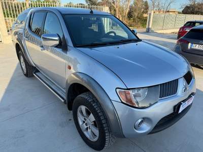 Mitsubishi L200 2.5 DI-D/136CV Double Cab Invite Grigio usata Bianco