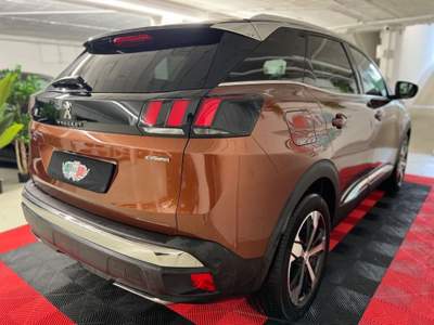 Peugeot 3008 UNICOPROPRIETARIO - PARI AL NUOVO - POCHISSIMI KM Arancione usata TREVIOLO