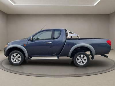Mitsubishi L200 2.5 DI-D/136CV Club Cab Inv. Plus Grigio usata Tertenia