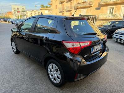 Toyota Yaris 1.0 5 porte Active Nero usata Alcamo
