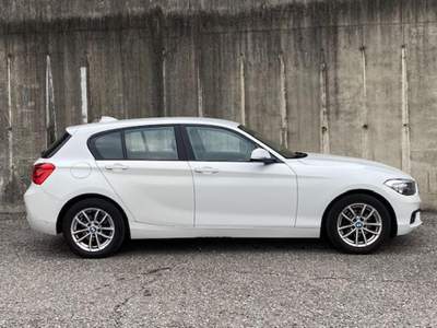 BMW Serie 1 116i i 5p. Urban Neopatentati Bianco usata ARGEGNO