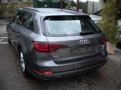 Audi A4 Avant 35 TDI S tronic Design Grigio usata NAPOLI