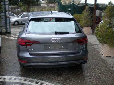 Audi A4 Avant 35 TDI S tronic Design Grigio usata NAPOLI