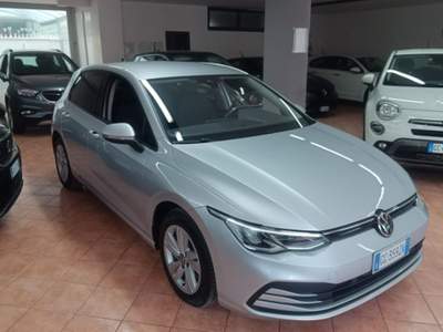 Volkswagen Golf 2.0 TDI 115 CV SCR Life Argento usata Fragagnano