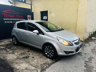 Opel Corsa 1.2 5 porte Club Argento usata Collegno