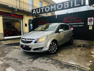 Opel Corsa 1.2 5 porte Club Argento usata Collegno