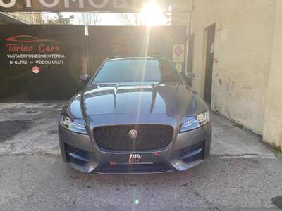Jaguar XF Sportbrake 2.0 D 180 CV aut. R-Sport Grigio usata Collegno