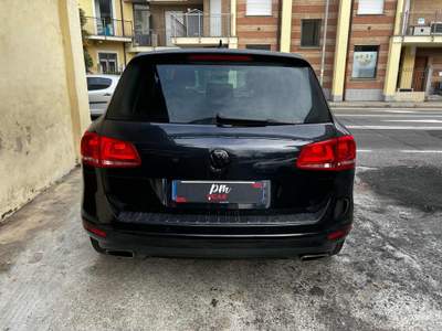 Volkswagen Touareg 3.0 TDI 204 CV tiptronic BlueMotion Techn. Executi Nero usata Collegno