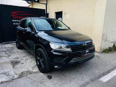 Volkswagen Touareg 3.0 TDI 204 CV tiptronic BlueMotion Techn. Executi Nero usata Collegno