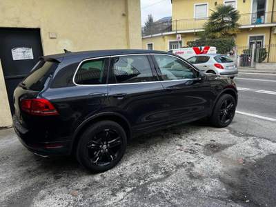 Volkswagen Touareg 3.0 TDI 204 CV tiptronic BlueMotion Techn. Executi Nero usata Collegno