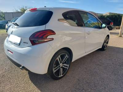 Peugeot 208 BlueHDi 100 3 porte GT Line Bianco usata Sassari