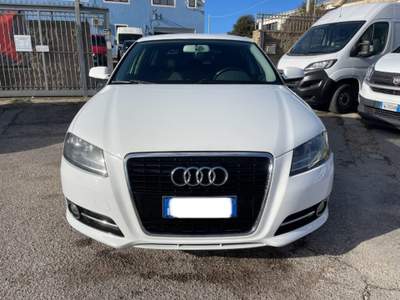 Audi A3 SPB 1.6 TDI 90 CV Bianco usata Sassari