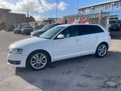 Audi A3 SPB 1.6 TDI 90 CV Bianco usata Sassari