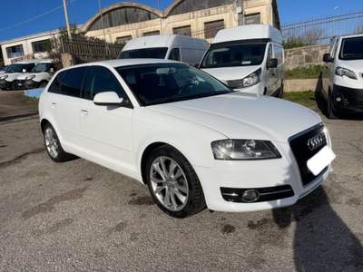 Audi A3 SPB 1.6 TDI 90 CV Bianco usata Sassari
