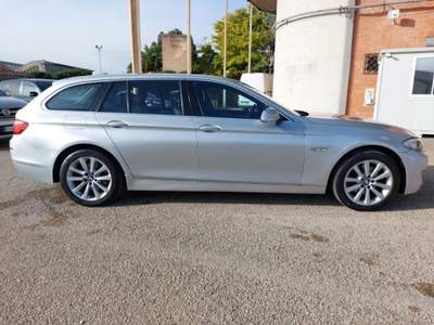 BMW Serie 5 520d D BUSINESS Argento usata Sassari