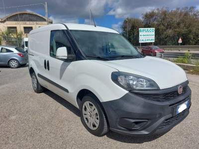 Fiat Doblò Doblò 1.6 MJT 105CV PC-TN Cargo Lamierato SX 3 Pos Bianco usata Sassari