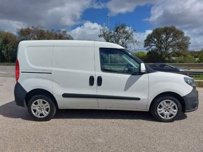 Fiat Doblò Doblò 1.6 MJT 105CV PC-TN Cargo Lamierato SX 3 Pos Bianco usata Sassari