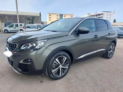 Peugeot 3008 PureTech Turbo 1.2 Allure Verde usata Sassari