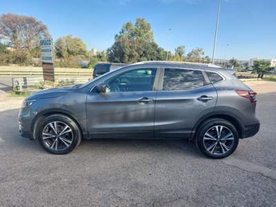 Nissan Qashqai 1.5 dCi 115 CV Grigio usata Sassari