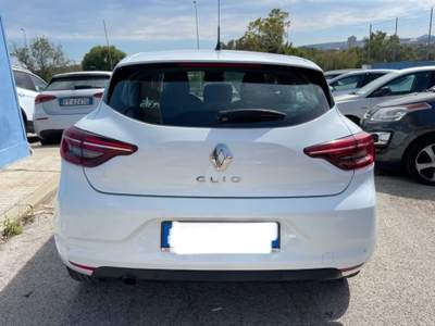 Renault Clio Blue dCi 85 CV 5 porte Intens Bianco usata Sassari