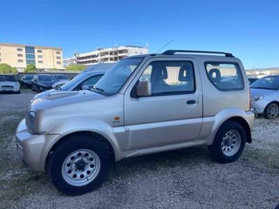 Suzuki Jimny 1.5 DDiS cat 4WD JLX Oro usata Sassari