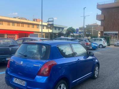 Suzuki Swift Suzuki 1.3 benzina Blu/Azzurro usata Cinisello Balsamo
