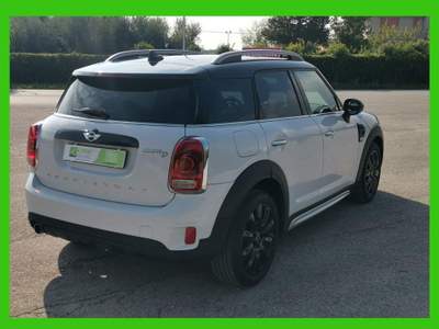 MINI Countryman 2.0 Cooper D Business Countryman Automatica Bianco usata Roseto degli Abruzzi