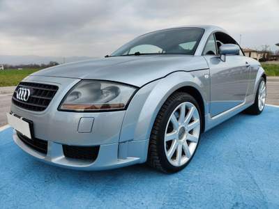 Audi TT 3.2 Quattro ( CAMBIO MANUALE - TAGLIANDATA ) Grigio usata Torri di Quartesolo