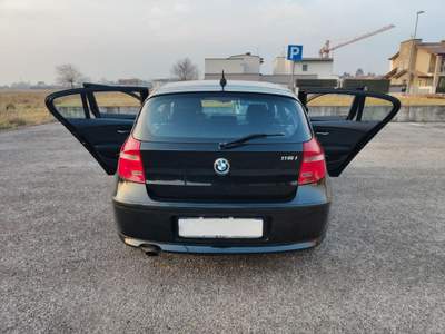 BMW Serie 1 116i Benz. 5 P.(OK  NEOPATENTATI) Nero usata Torri di Quartesolo