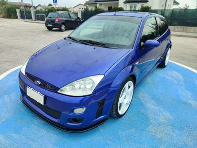 Ford Focus 2.0i 16V RS Imperial Blue 215cv Blu/Azzurro usata Torri di Quartesolo