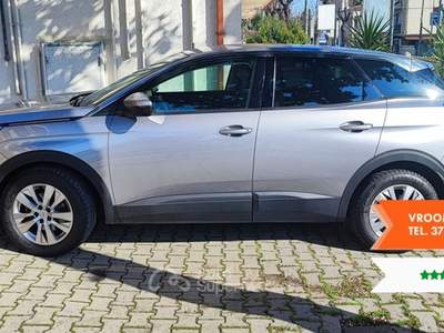 Peugeot 3008 3008 BlueHDi 130 S&S EAT8 Business Grigio usata Chieti