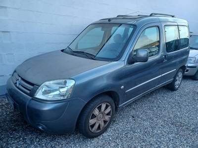 Citroen Berlingo 1.6 16V HDi 90CV 5p. XTR Grigio usata Magenta