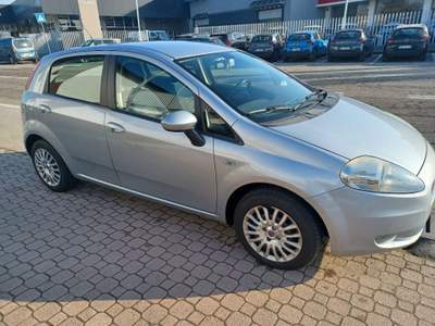 Fiat Grande Punto 1.3 MJT 75 CV 5 porte Dynamic Ditribuzione ok Argento usata Magenta