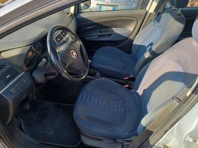 Fiat Grande Punto 1.3 MJT 75 CV 5 porte Dynamic Ditribuzione ok Argento usata Magenta