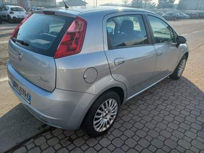 Fiat Grande Punto 1.3 MJT 75 CV 5 porte Dynamic Ditribuzione ok Argento usata Magenta