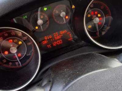 Fiat Punto Evo 1.3 Mjt 95 CV DPF 3 porte S&S Sport Nero usata Magenta