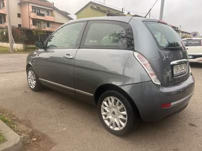 Lancia Ypsilon 1.2 Argento Grigio usata Lainate