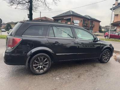 Opel Astra 1.7 CDTI 101CV Station Wagon Cosmo Nero usata Lainate